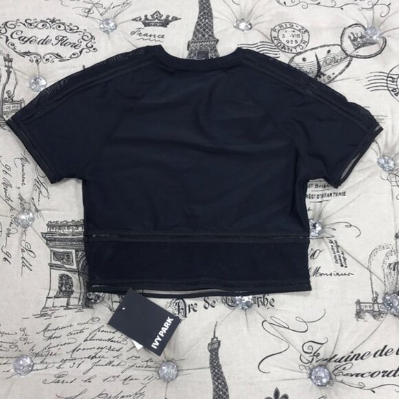 IVY PARK® Mesh Panel Crop Top - Picture 5 of 9